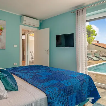 In With Jacuzzi * Medolino