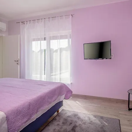 In With Jacuzzi * Medolino